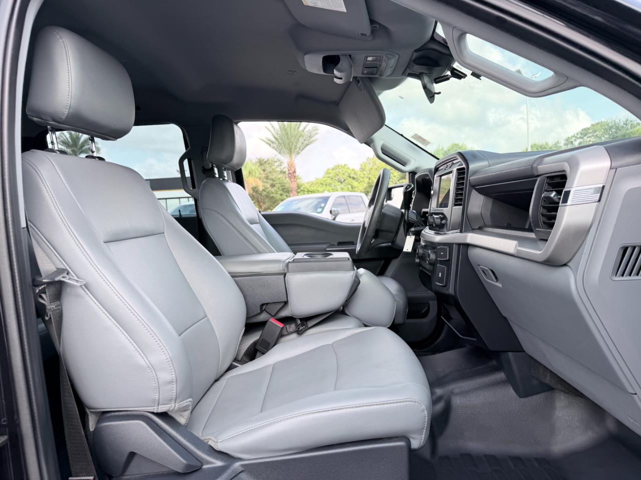 Ford F-150 XL 4WD SuperCrew 5.5' Box 2022
