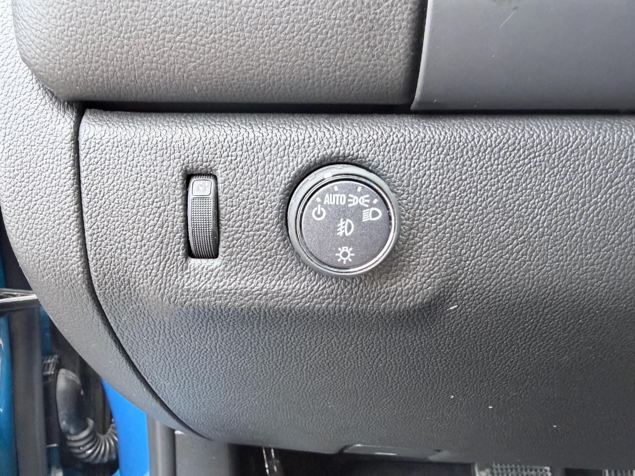 GMC Canyon 2WD Crew Cab 128" Elevation 2022