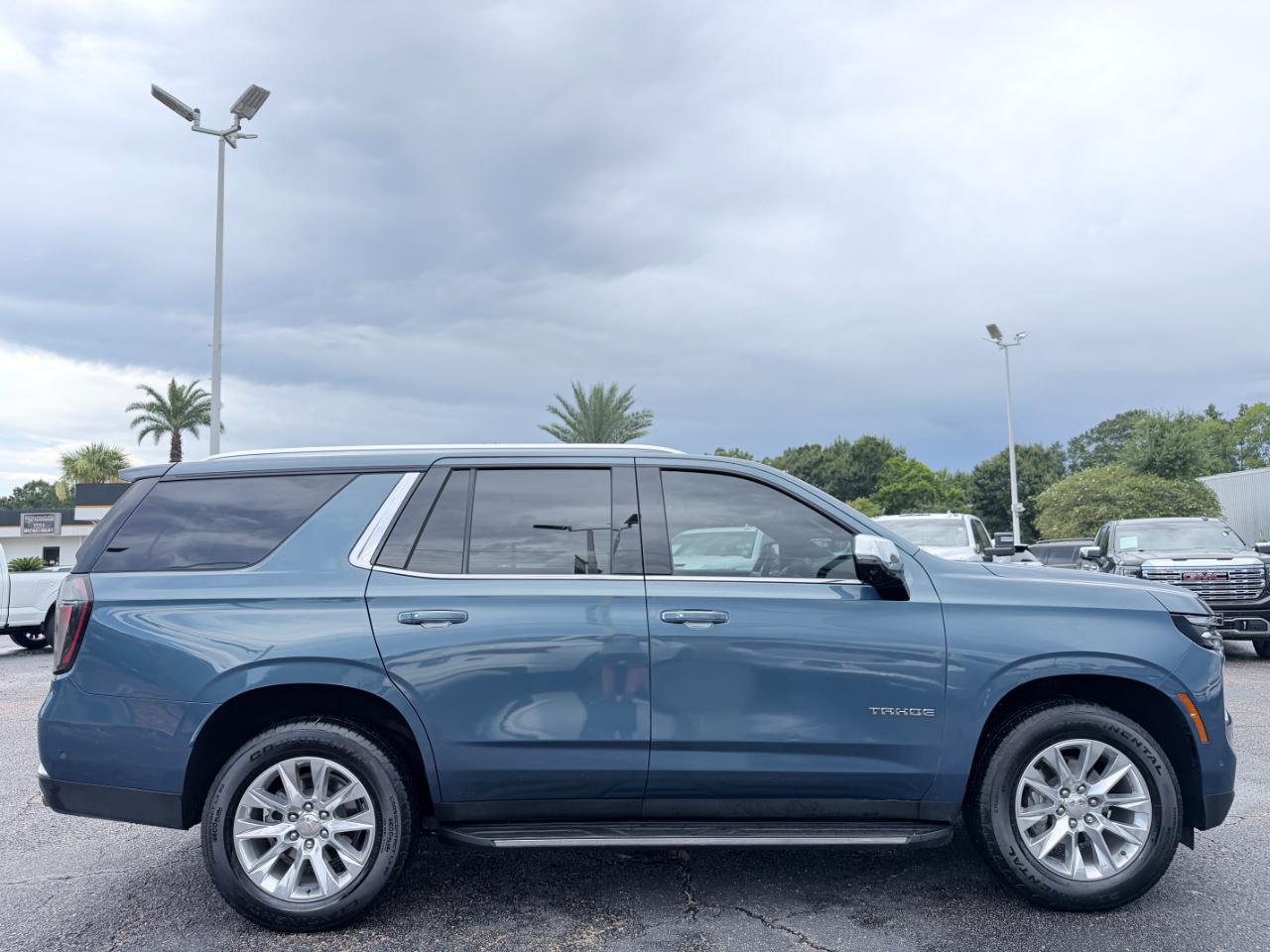 Chevrolet Tahoe 2WD 4dr Premier 2025