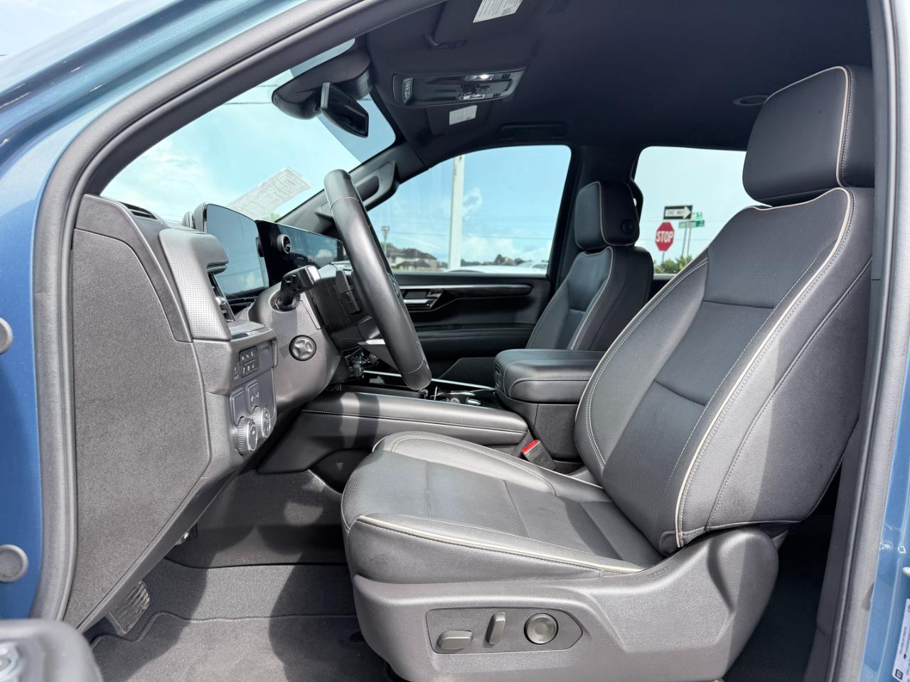 Chevrolet Tahoe 2WD 4dr Premier 2025
