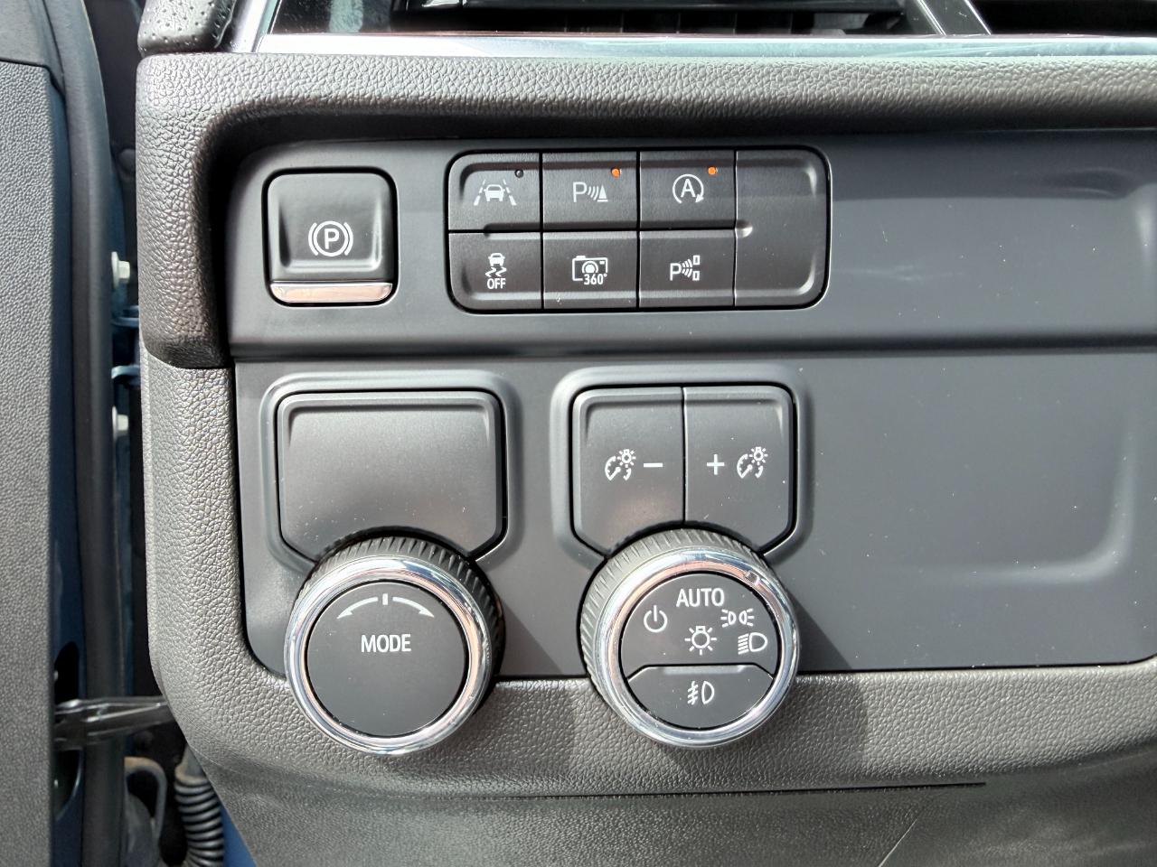 Chevrolet Tahoe 2WD 4dr Premier 2025
