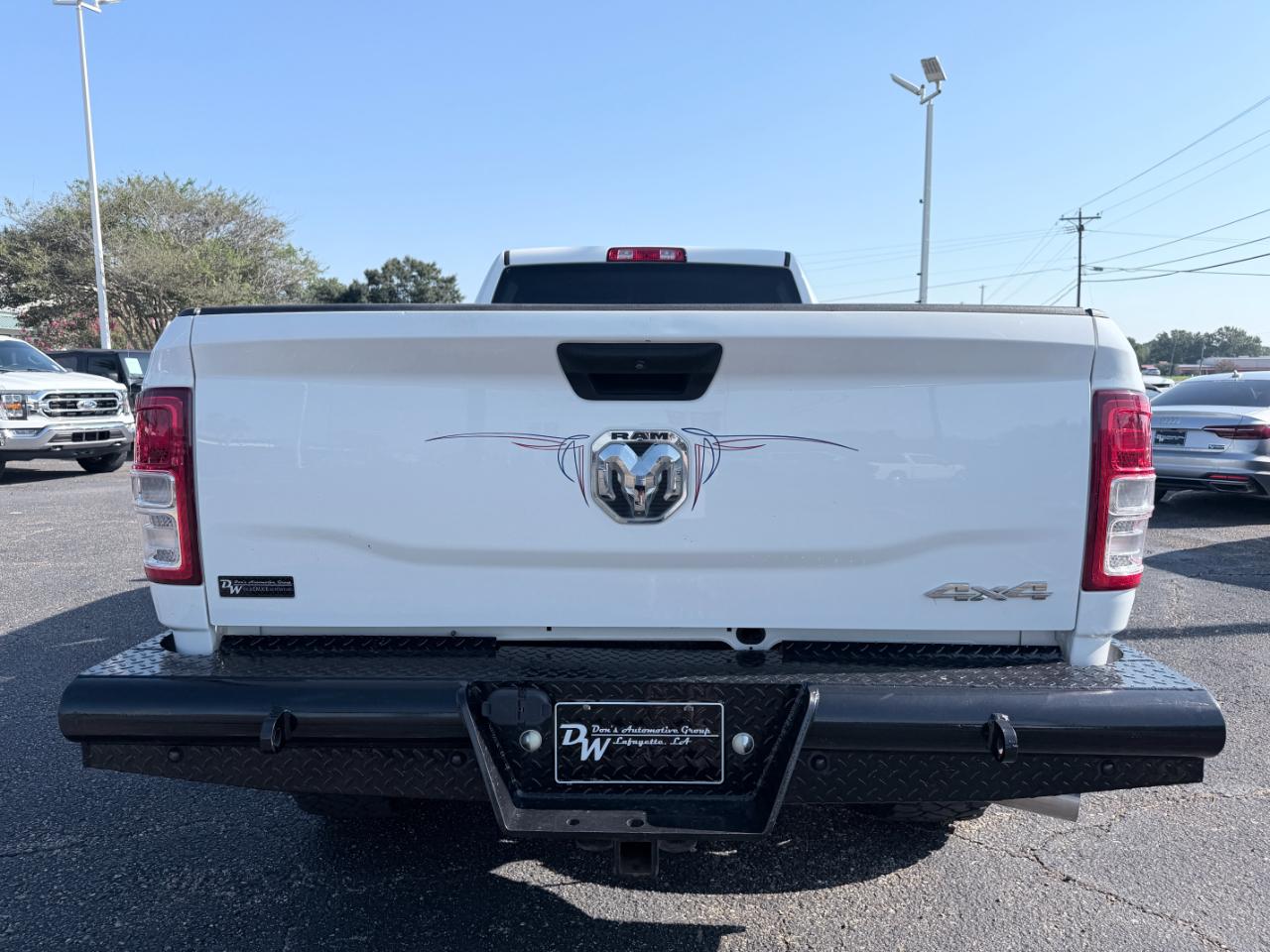 RAM 2500 Tradesman 4x4 Crew Cab 8' Box 2020