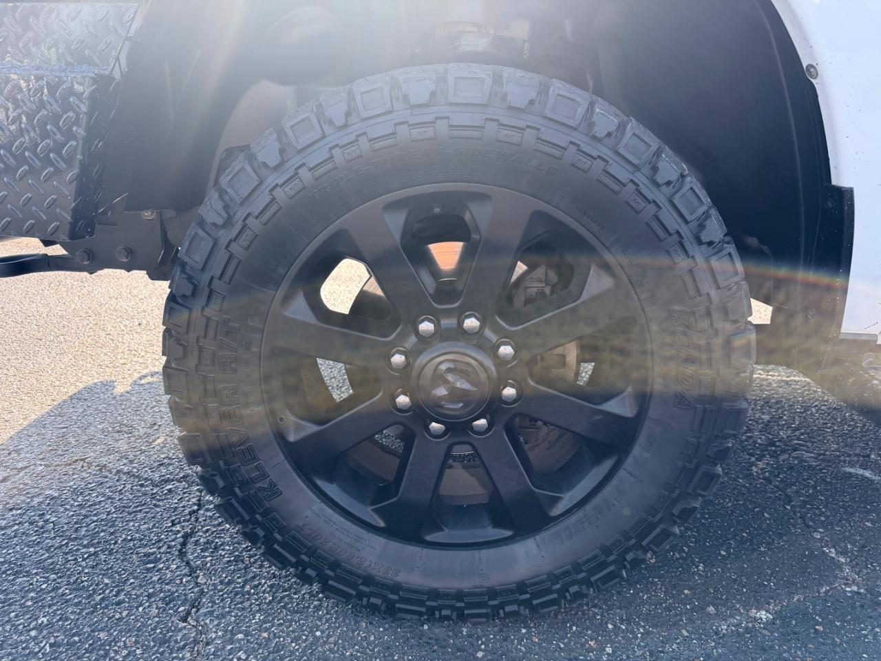 RAM 2500 Tradesman 4x4 Crew Cab 8' Box 2020