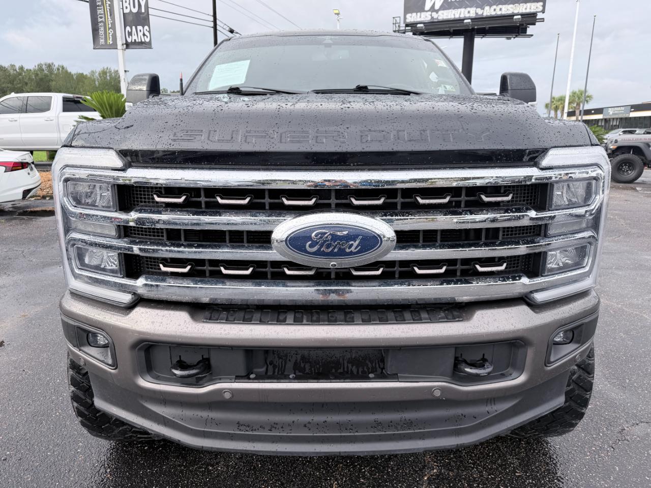Ford Super Duty F-250 SRW King Ranch 4WD Crew Cab 8' Box 2023