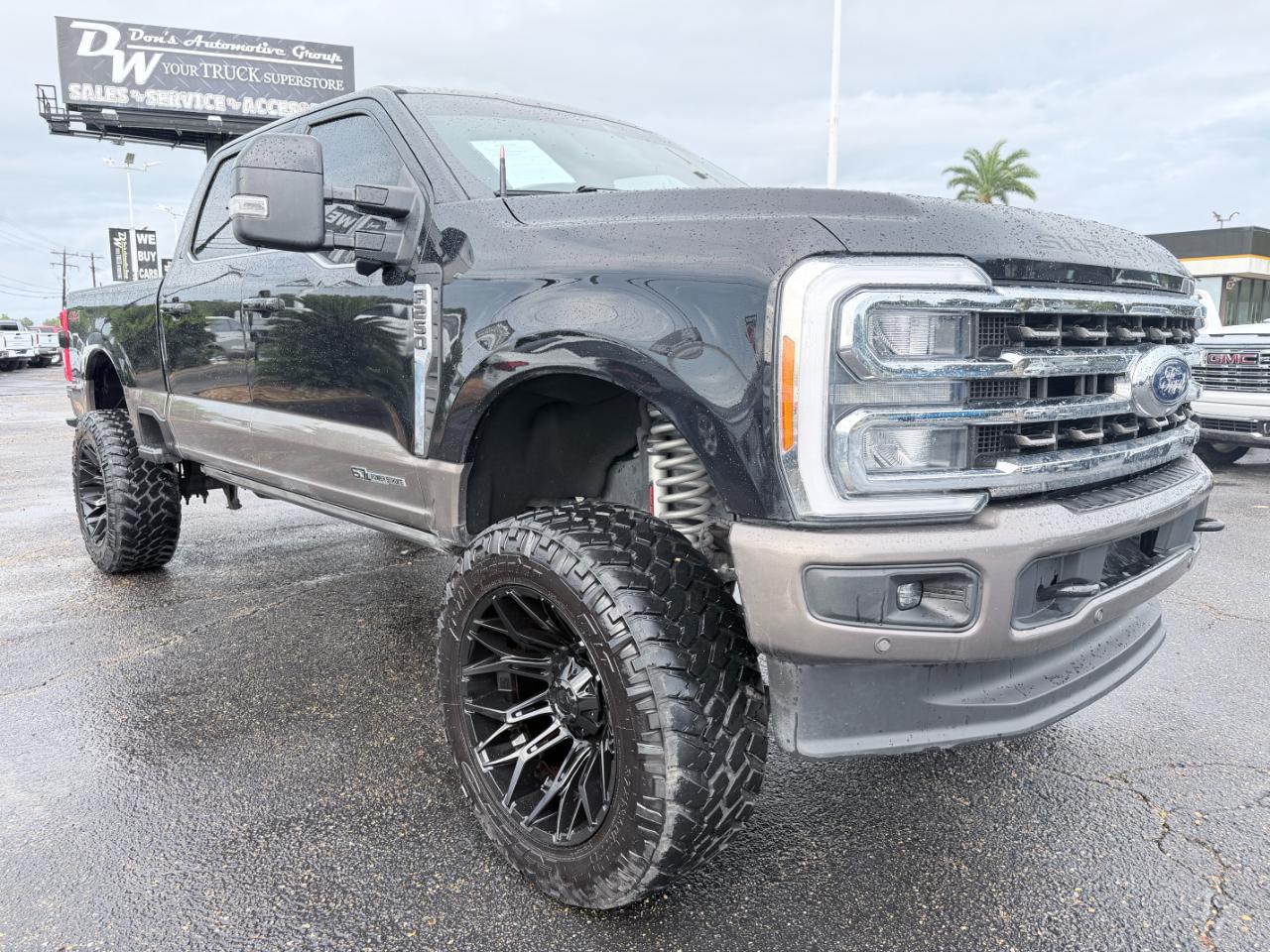 Ford Super Duty F-250 SRW King Ranch 4WD Crew Cab 8' Box 2023