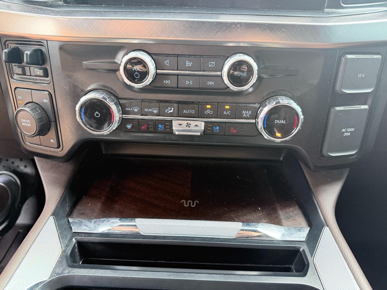 Ford Super Duty F-250 SRW King Ranch 4WD Crew Cab 8' Box 2023
