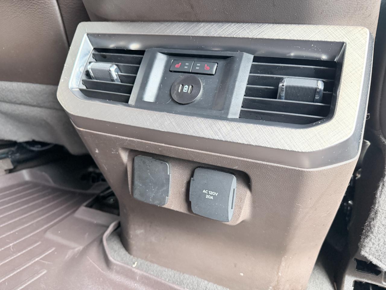 Ford Super Duty F-250 SRW King Ranch 4WD Crew Cab 8' Box 2023