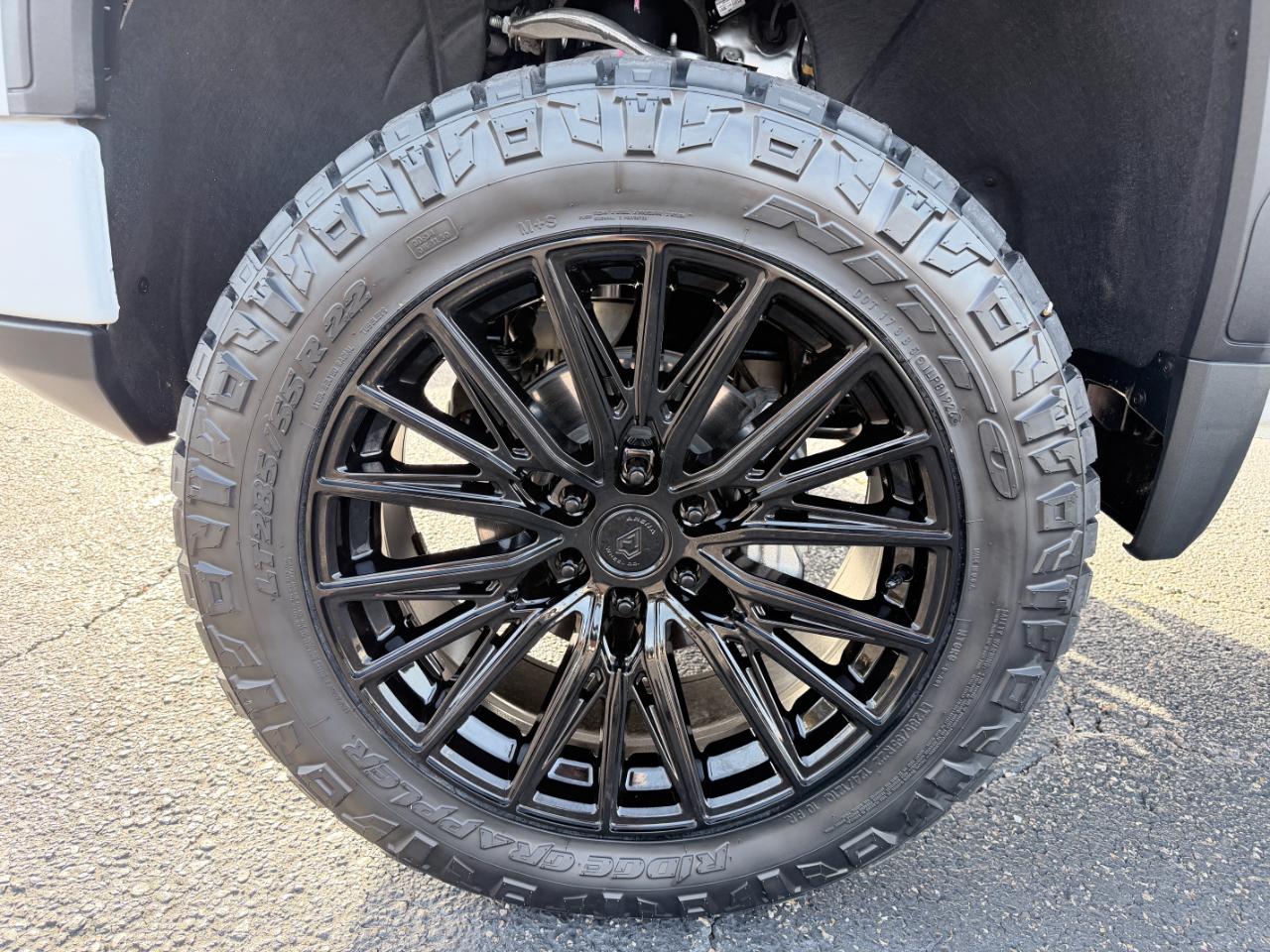GMC Sierra 1500 4WD Crew Cab 147" AT4 2025