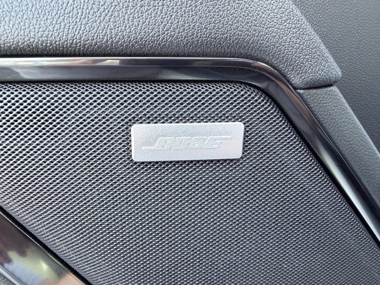 GMC Sierra 1500 4WD Crew Cab 147" AT4 2025