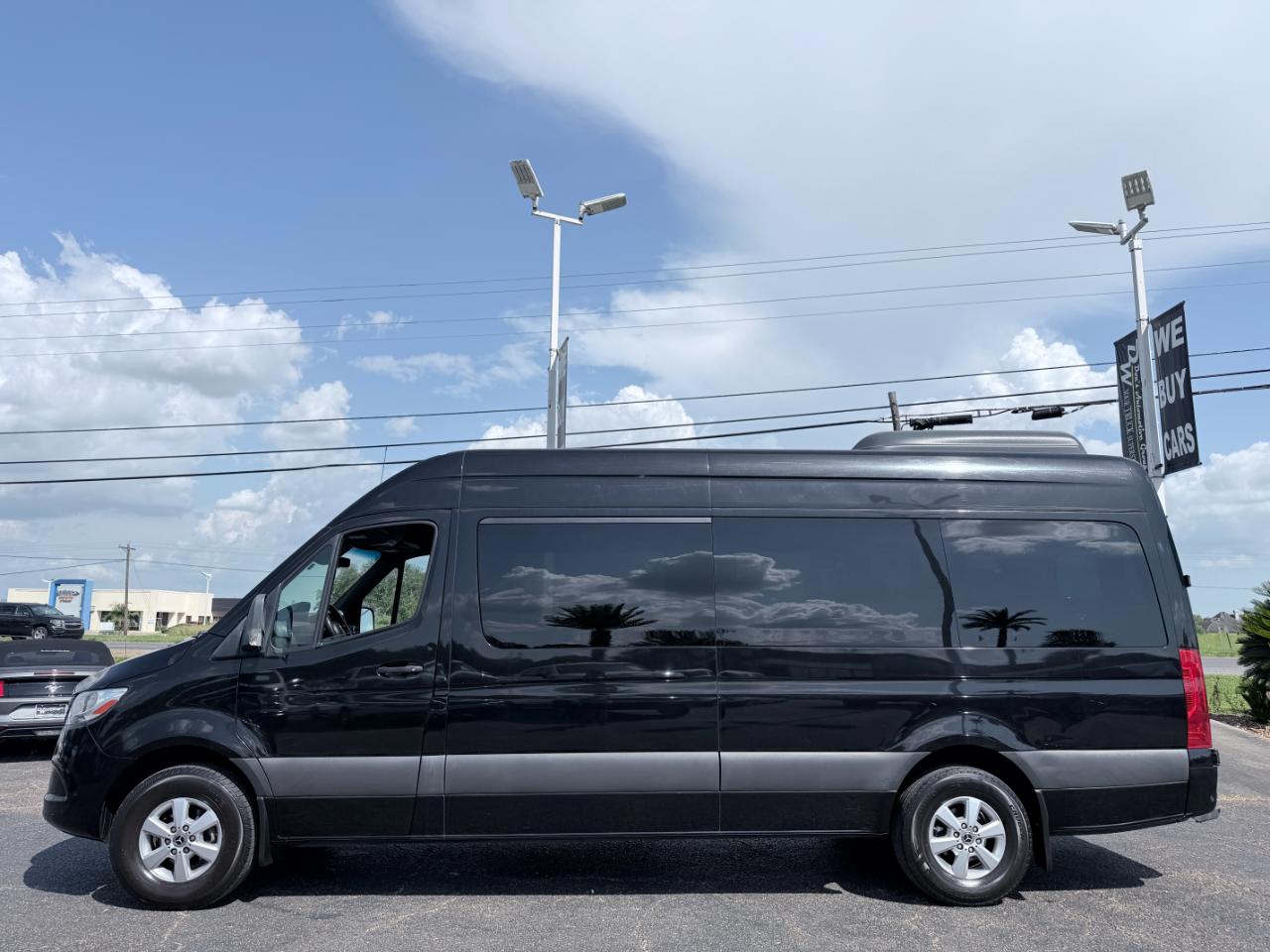 Mercedes-Benz Sprinter Passenger Van 2500 High Roof I4 Diesel HO 170" RWD 2023