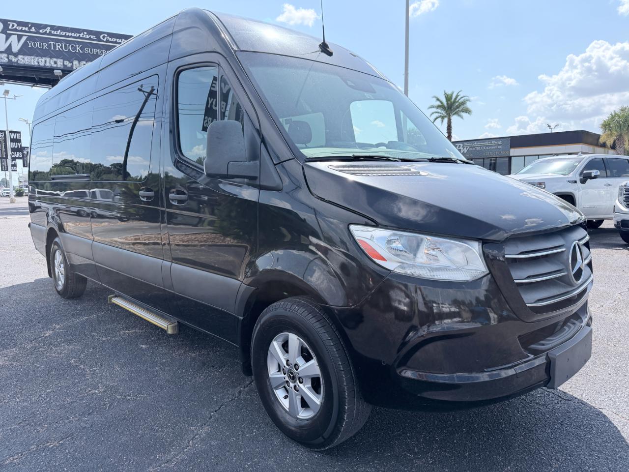 Mercedes-Benz Sprinter Passenger Van 2500 High Roof I4 Diesel HO 170" RWD 2023