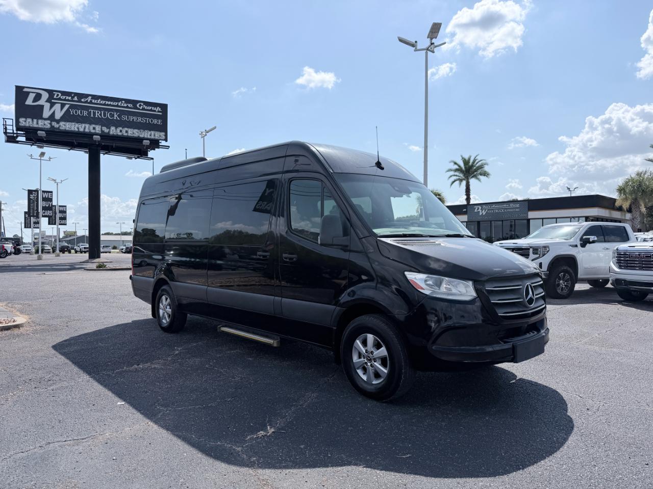 Mercedes-Benz Sprinter Passenger Van 2500 High Roof I4 Diesel HO 170" RWD 2023