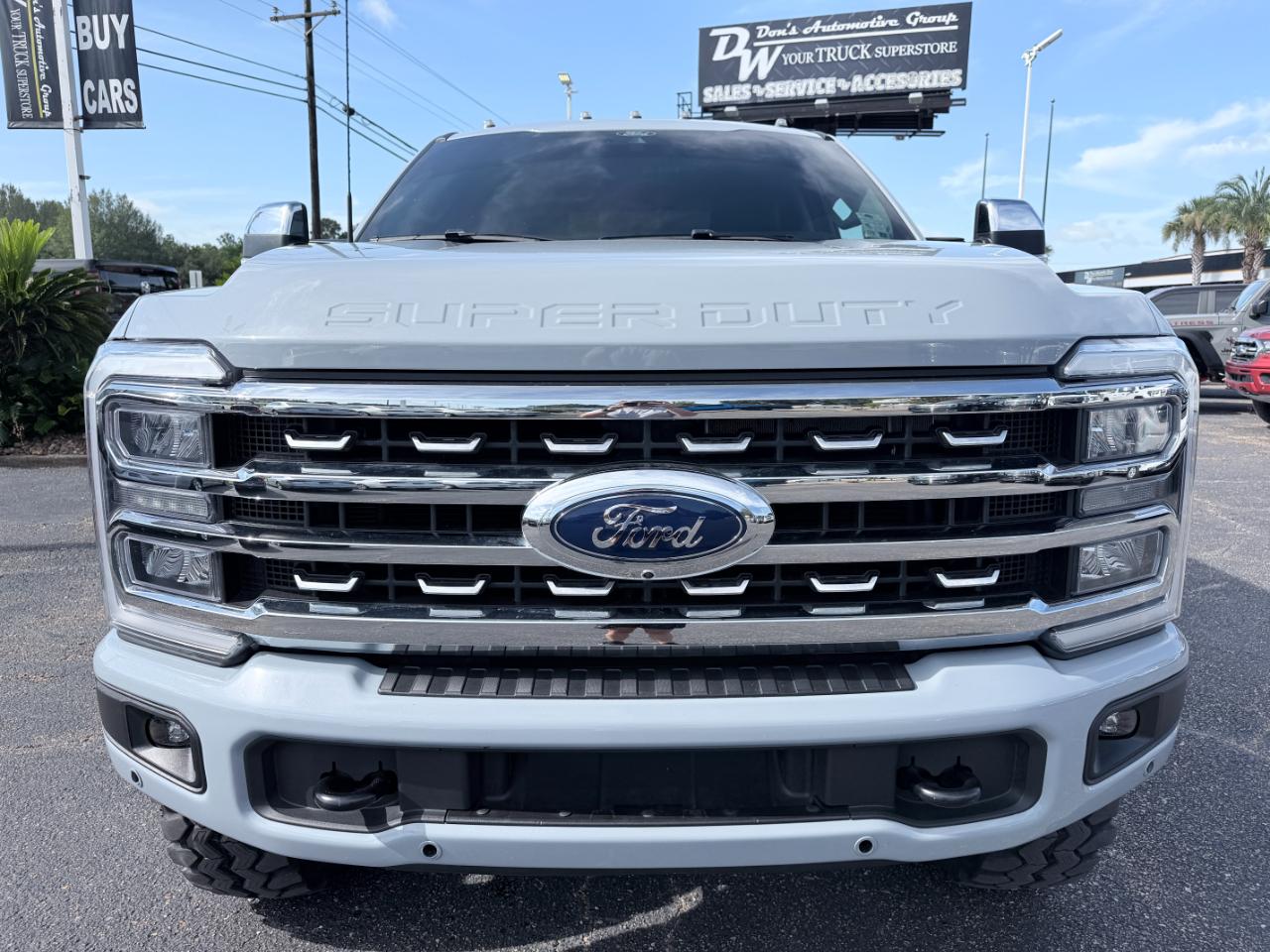 Ford Super Duty F-250 SRW Lariat 4WD Crew Cab 8' Box 2025