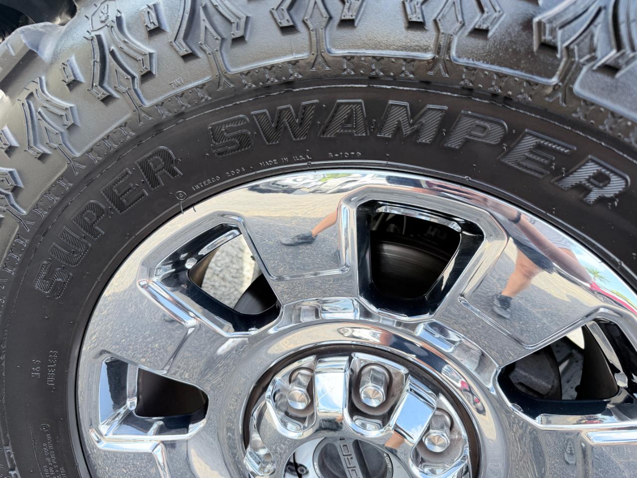 Ford Super Duty F-250 SRW Lariat 4WD Crew Cab 8' Box 2025