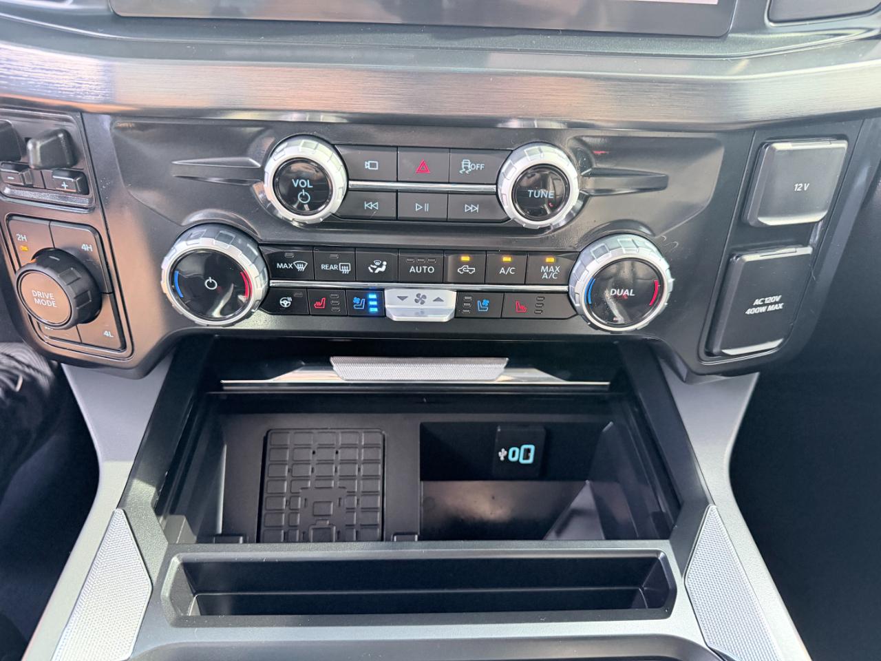 Ford Super Duty F-250 SRW Lariat 4WD Crew Cab 8' Box 2025
