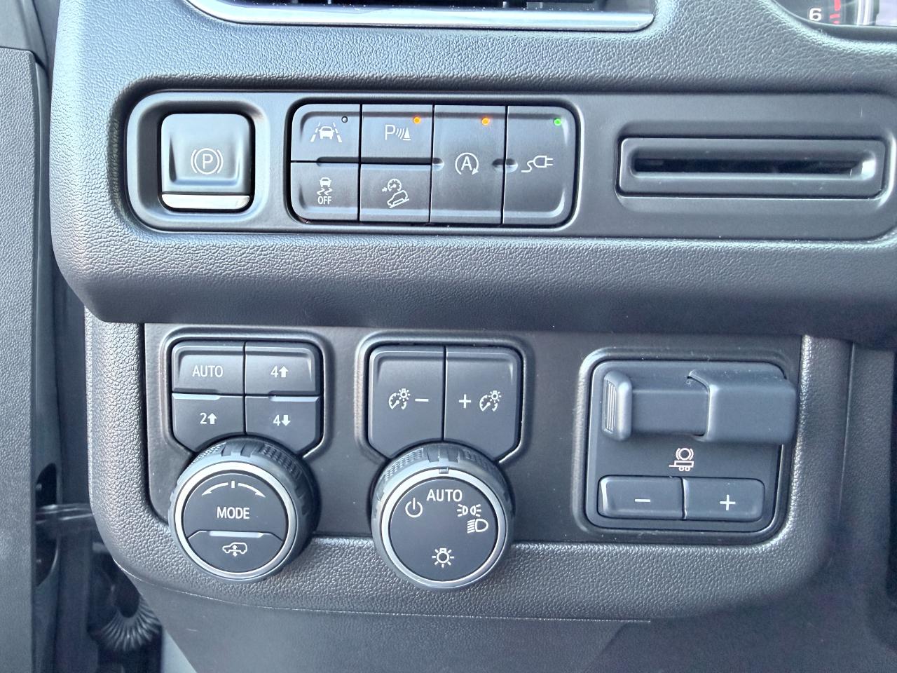 Chevrolet Tahoe 4WD 4dr Z71 2021