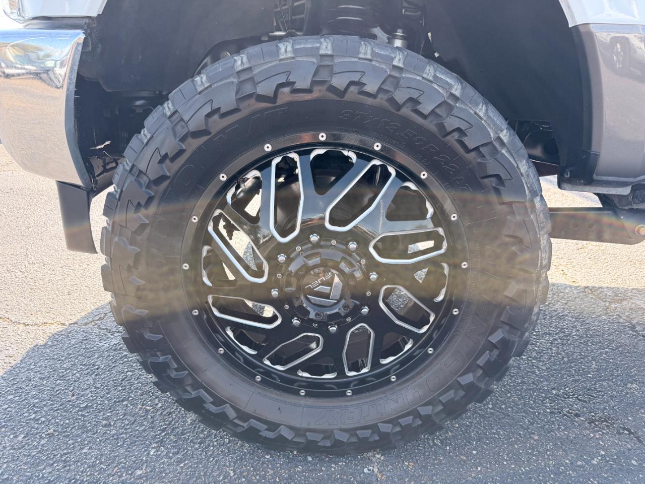Ford Super Duty F-350 DRW Lariat 4WD Crew Cab 8' Box 2019