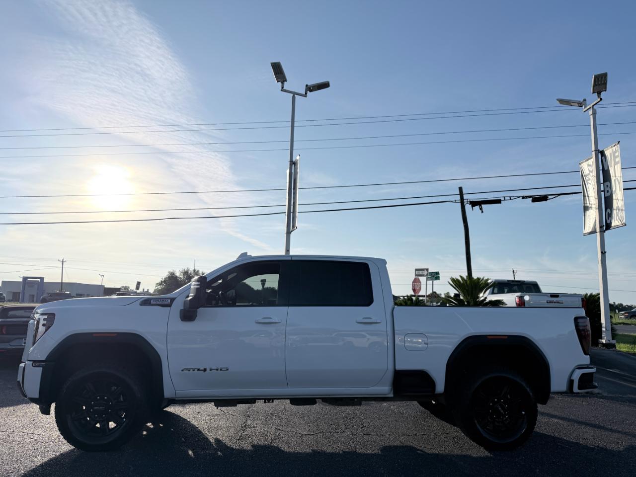 GMC Sierra 2500HD 4WD Crew Cab 159" AT4 2025