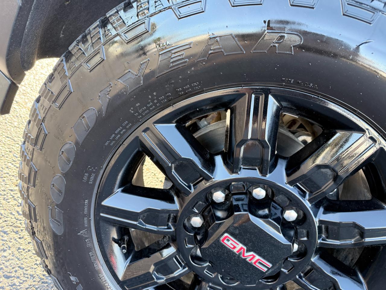 GMC Sierra 2500HD 4WD Crew Cab 159" AT4 2025