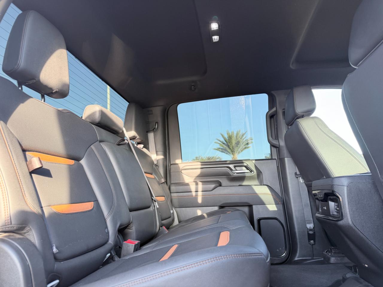 GMC Sierra 2500HD 4WD Crew Cab 159" AT4 2025