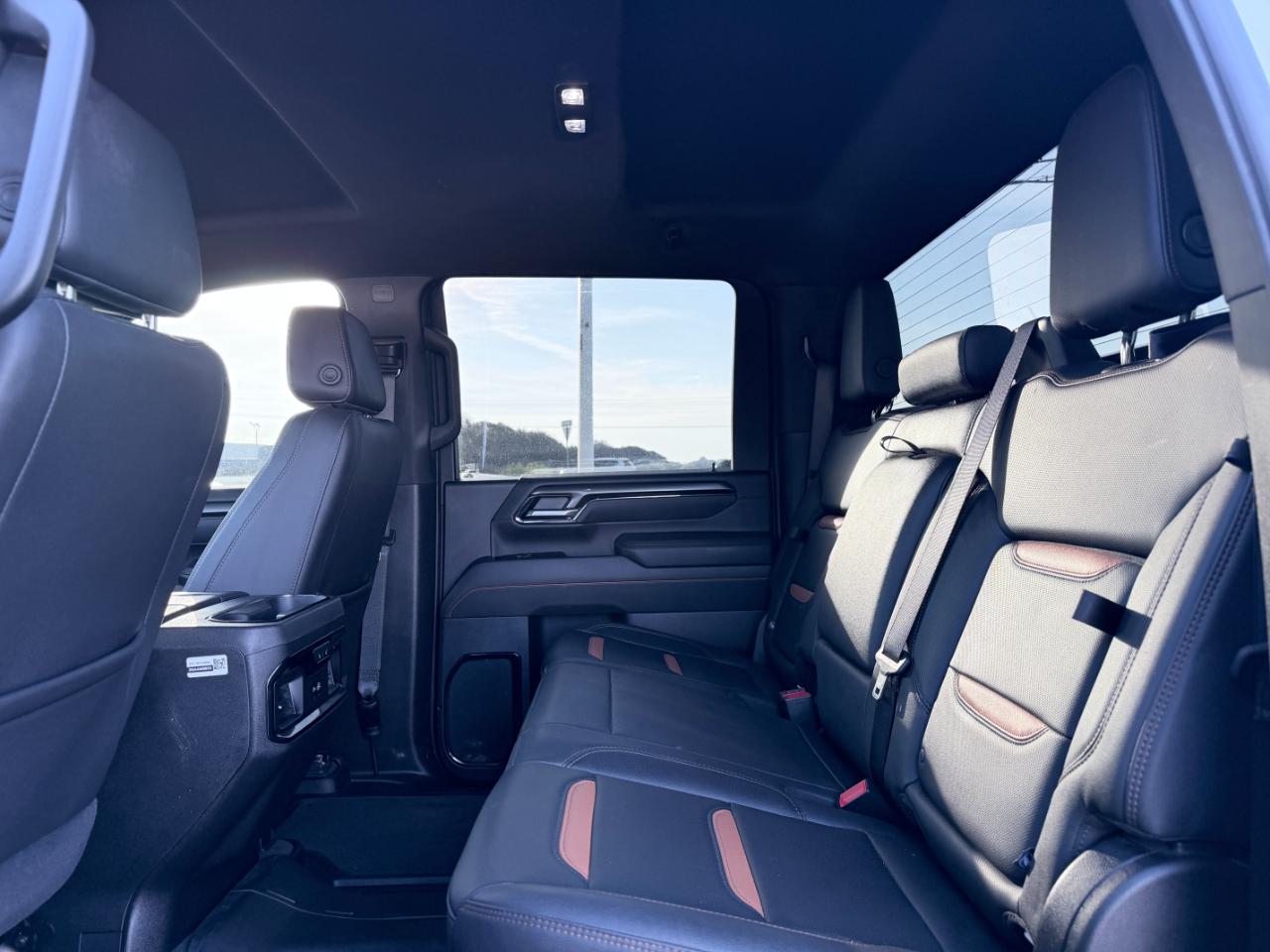 GMC Sierra 2500HD 4WD Crew Cab 159" AT4 2025