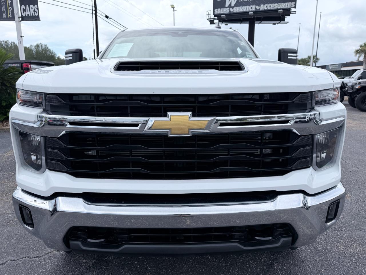 Chevrolet Silverado 2500HD 4WD Crew Cab 159" LT 2025