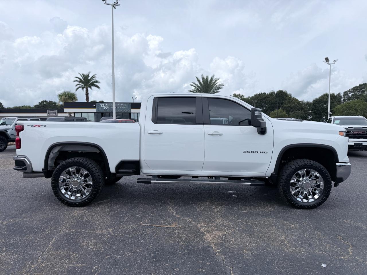 Chevrolet Silverado 2500HD 4WD Crew Cab 159" LT 2025
