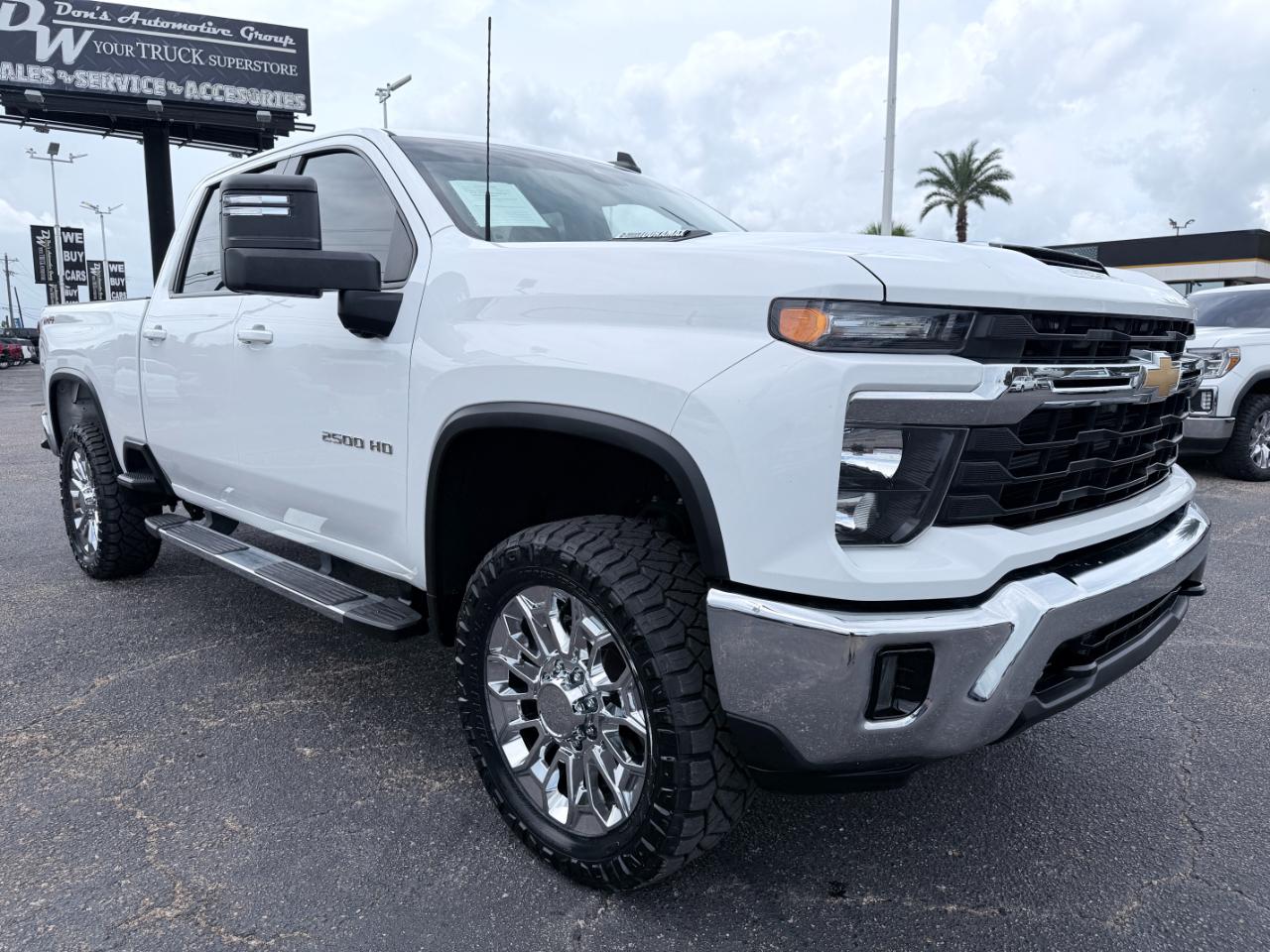 Chevrolet Silverado 2500HD 4WD Crew Cab 159" LT 2025