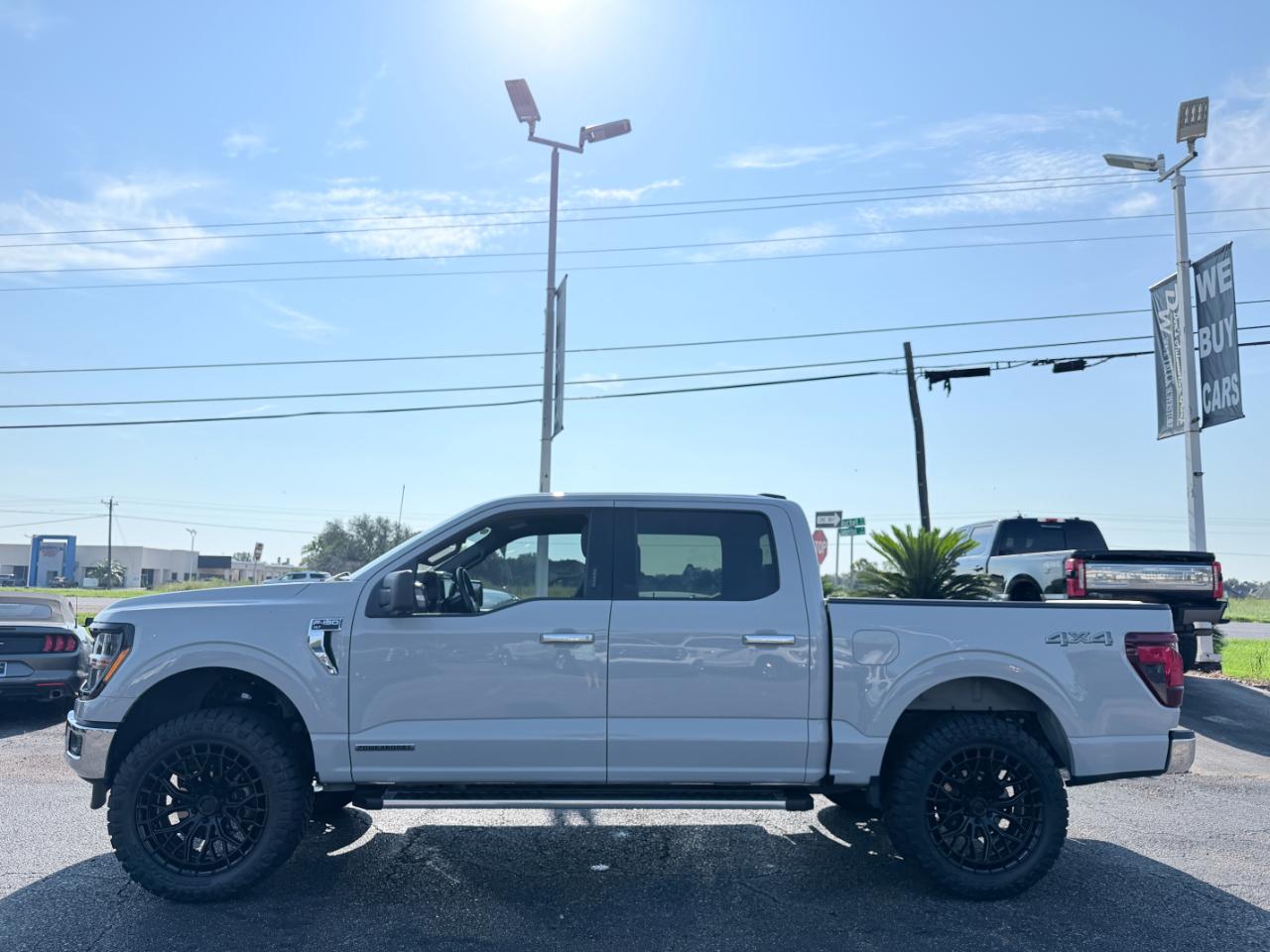 Ford F-150 XLT 4WD SuperCrew 5.5' Box 2024
