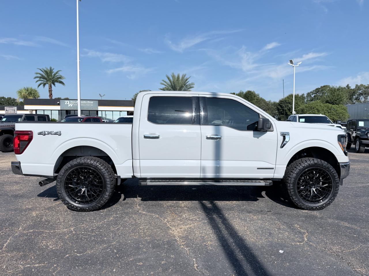 Ford F-150 XLT 4WD SuperCrew 5.5' Box 2024