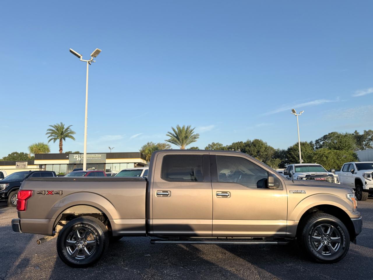 Ford F-150 XLT 4WD SuperCrew 5.5' Box 2020
