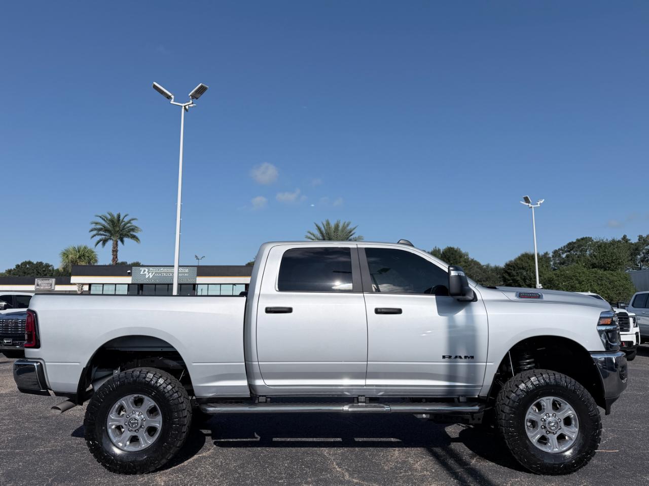 RAM 2500 Big Horn 4x4 Crew Cab 6'4" Box 2026