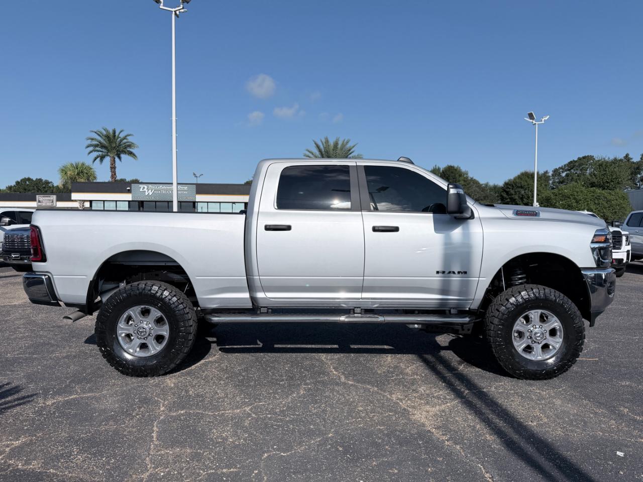 RAM 2500 Big Horn 4x4 Crew Cab 6'4" Box 2026
