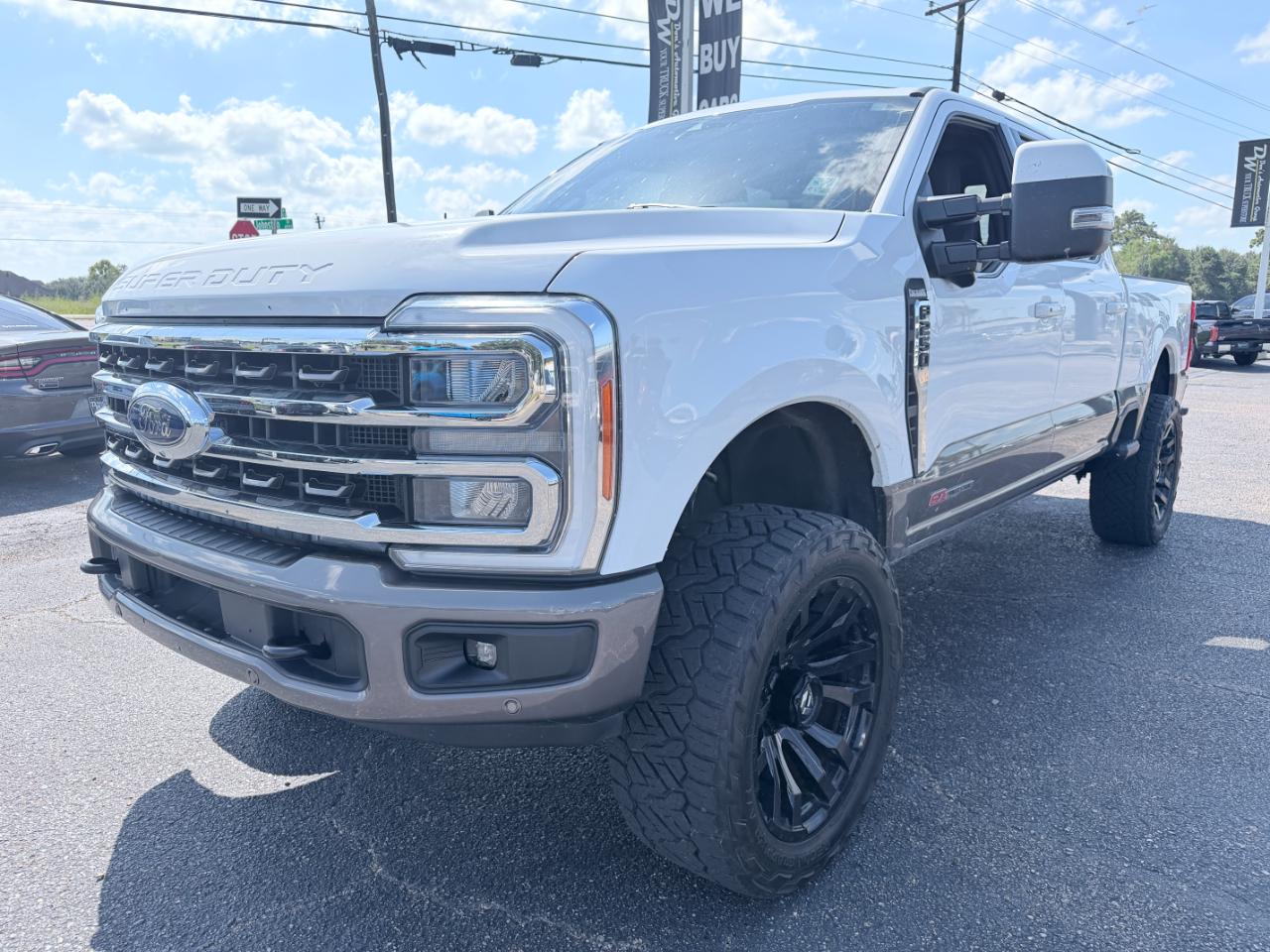 Ford Super Duty F-250 SRW King Ranch 4WD Crew Cab 8' Box 2023