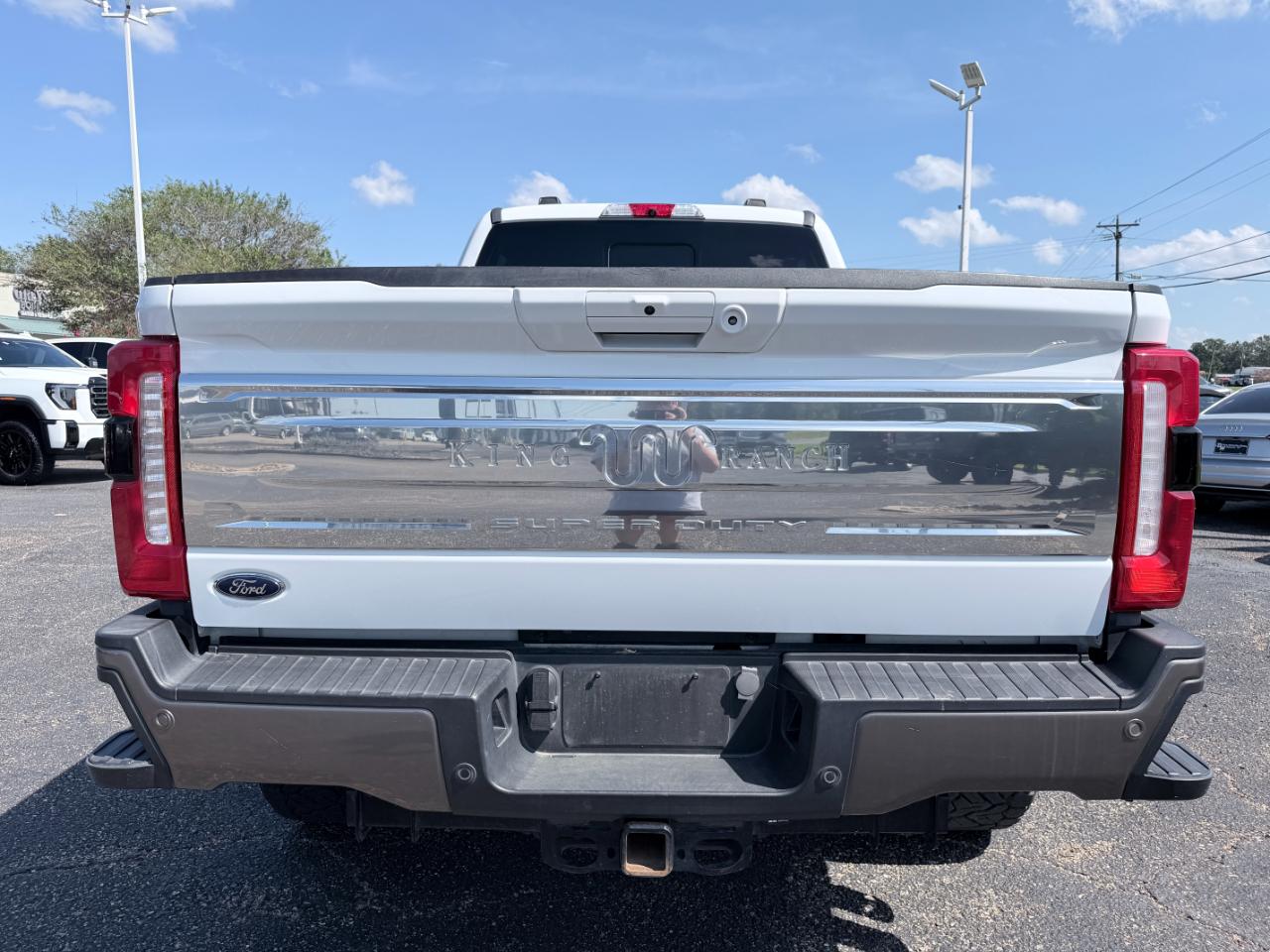 Ford Super Duty F-250 SRW King Ranch 4WD Crew Cab 8' Box 2023