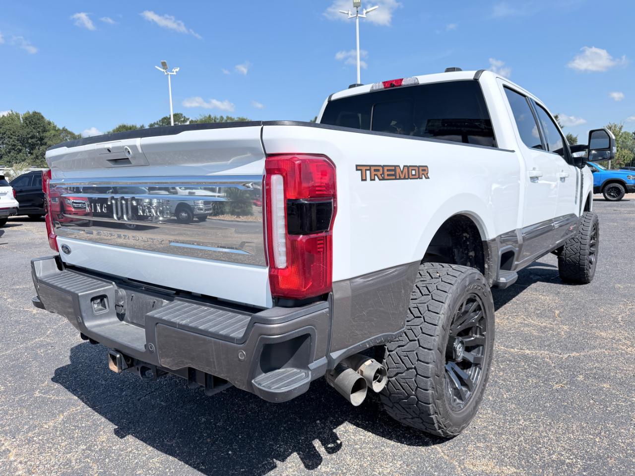 Ford Super Duty F-250 SRW King Ranch 4WD Crew Cab 8' Box 2023