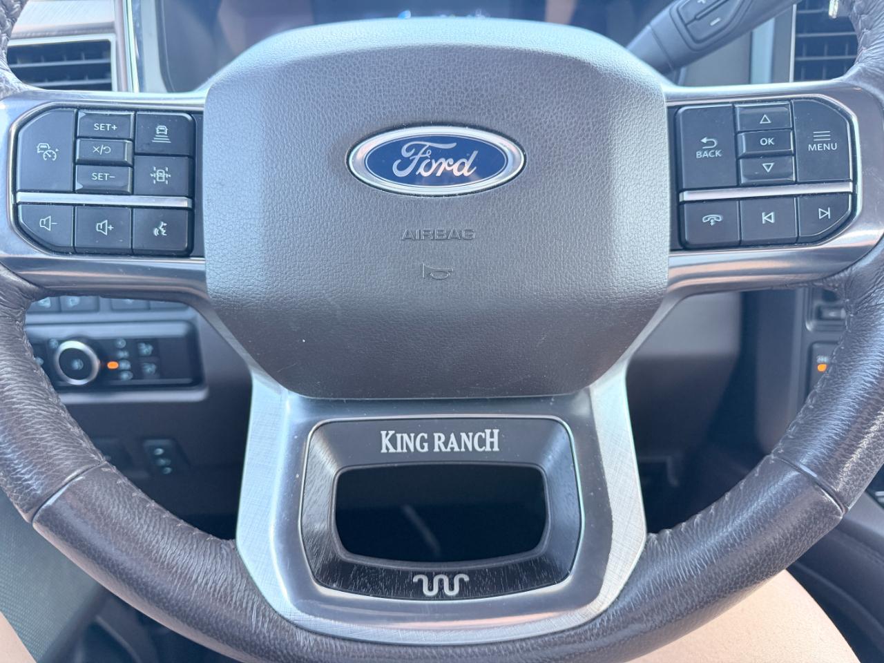 Ford Super Duty F-250 SRW King Ranch 4WD Crew Cab 8' Box 2023