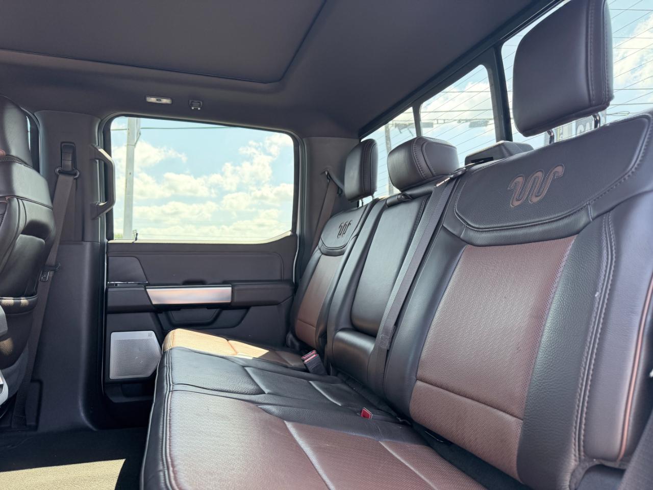 Ford Super Duty F-250 SRW King Ranch 4WD Crew Cab 8' Box 2023