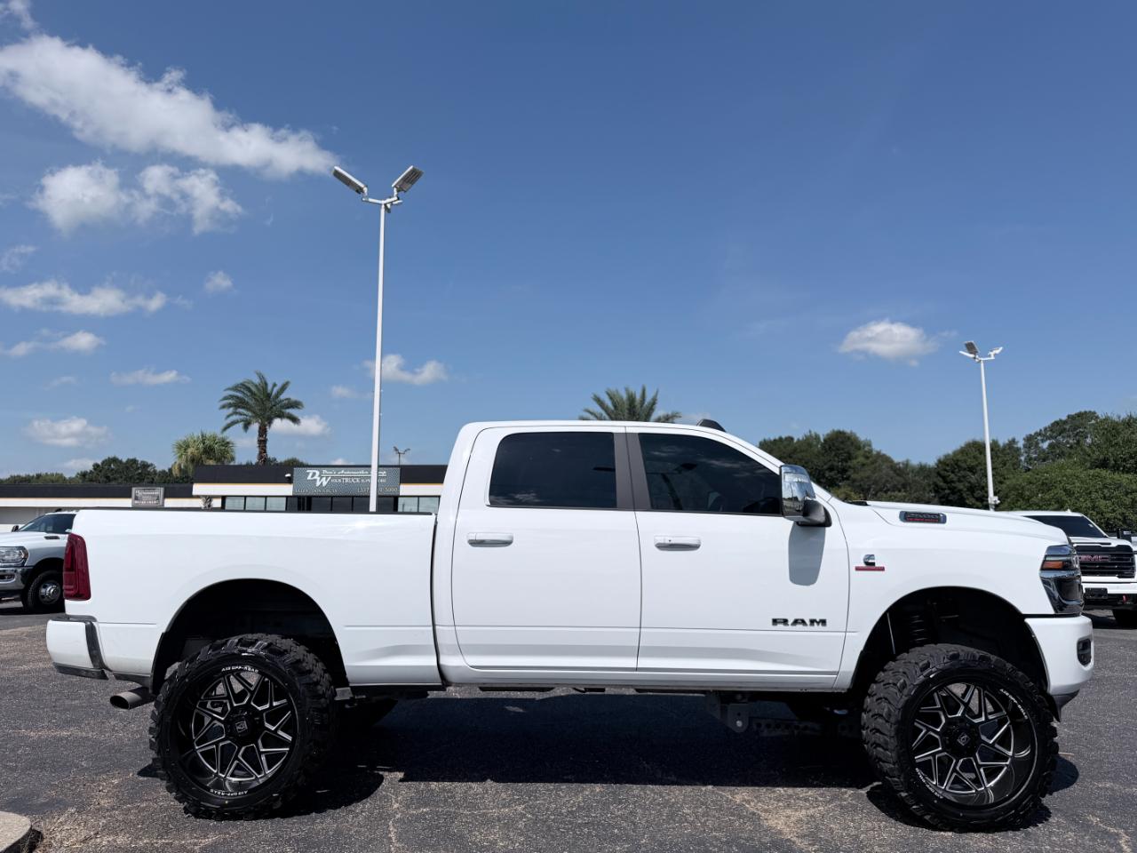 RAM 2500 Laramie 4x4 Crew Cab 6'4" Box 2026