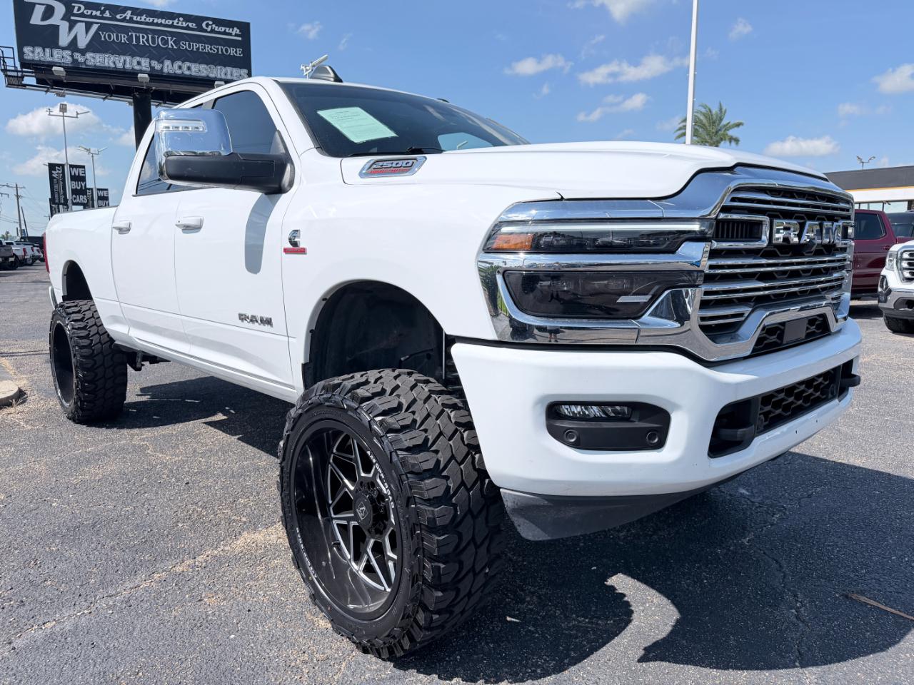 RAM 2500 Laramie 4x4 Crew Cab 6'4" Box 2026