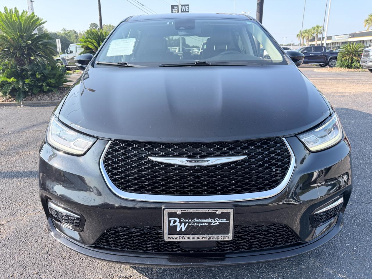 Chrysler Pacifica Touring L FWD 2024