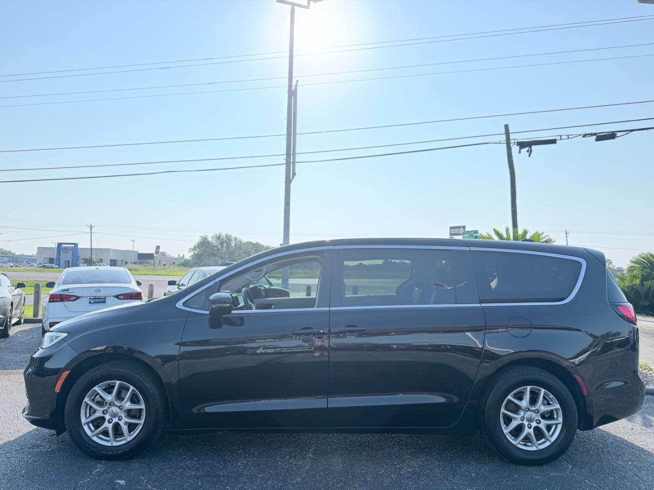 Chrysler Pacifica Touring L FWD 2024