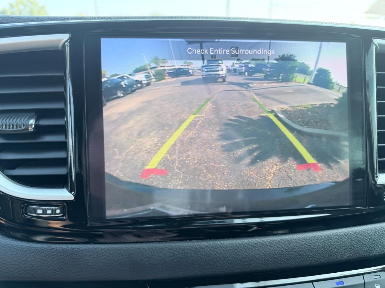 Chrysler Pacifica Touring L FWD 2024