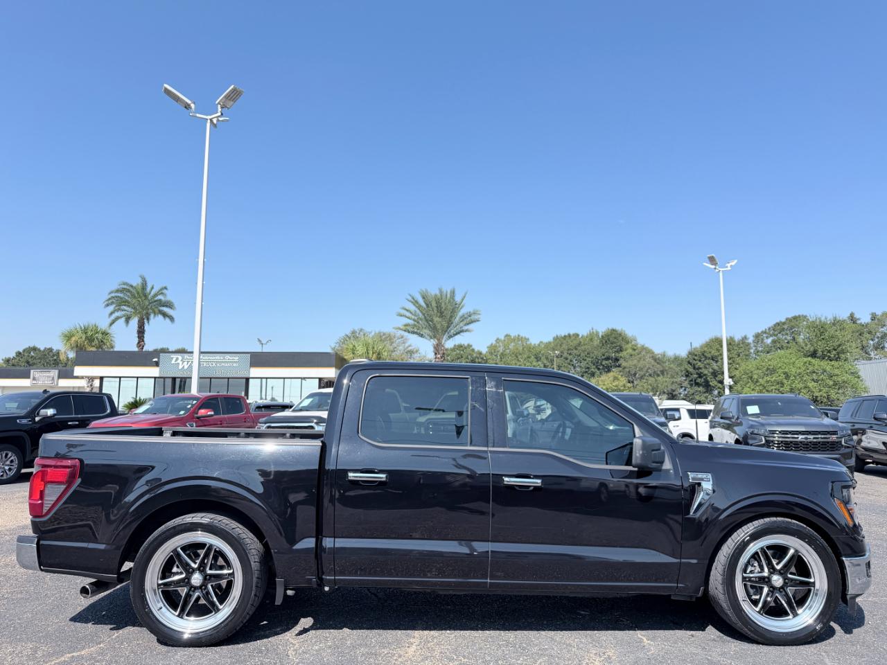 Ford F-150 XLT 2WD SuperCrew 5.5' Box 2025