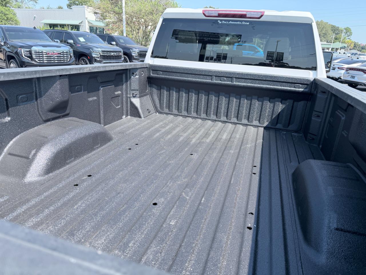 GMC Sierra 3500HD 2WD Crew Cab 172" SLT 2024
