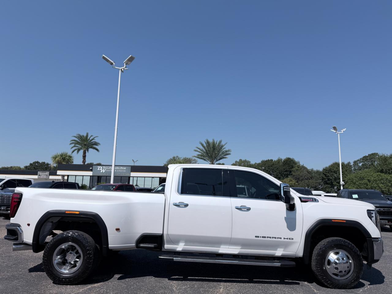 GMC Sierra 3500HD 2WD Crew Cab 172" SLT 2024