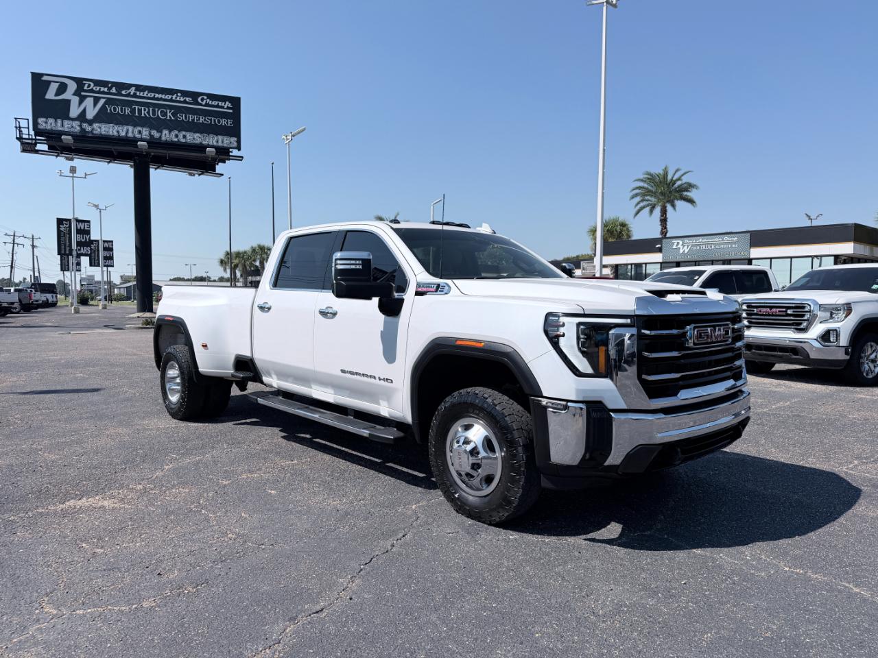 GMC Sierra 3500HD 2WD Crew Cab 172" SLT 2024