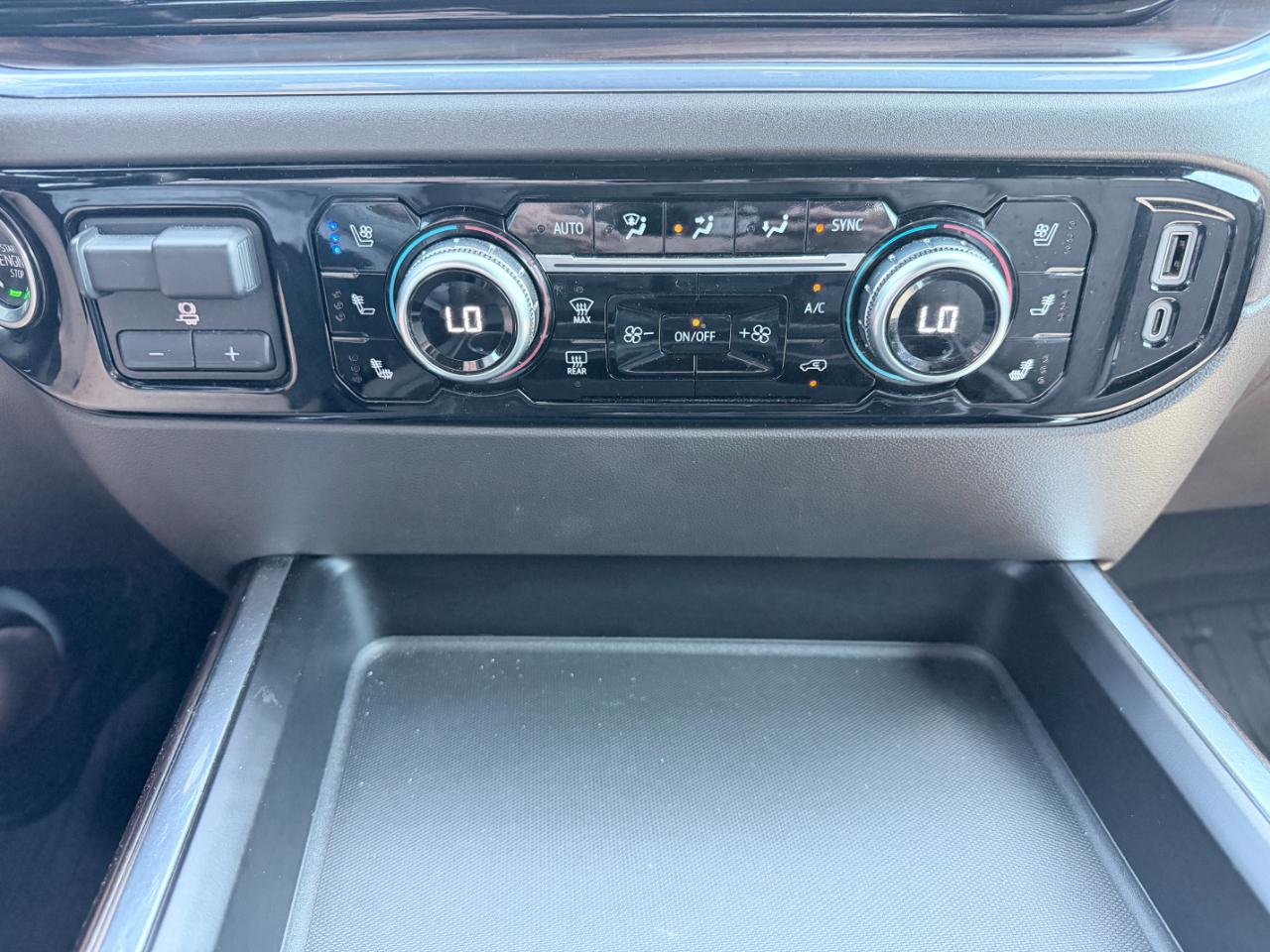 GMC Sierra 3500HD 2WD Crew Cab 172" SLT 2024