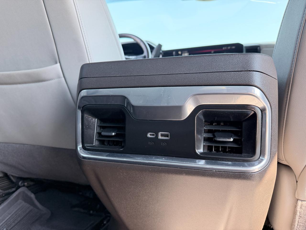 GMC Sierra 3500HD 2WD Crew Cab 172" SLT 2024