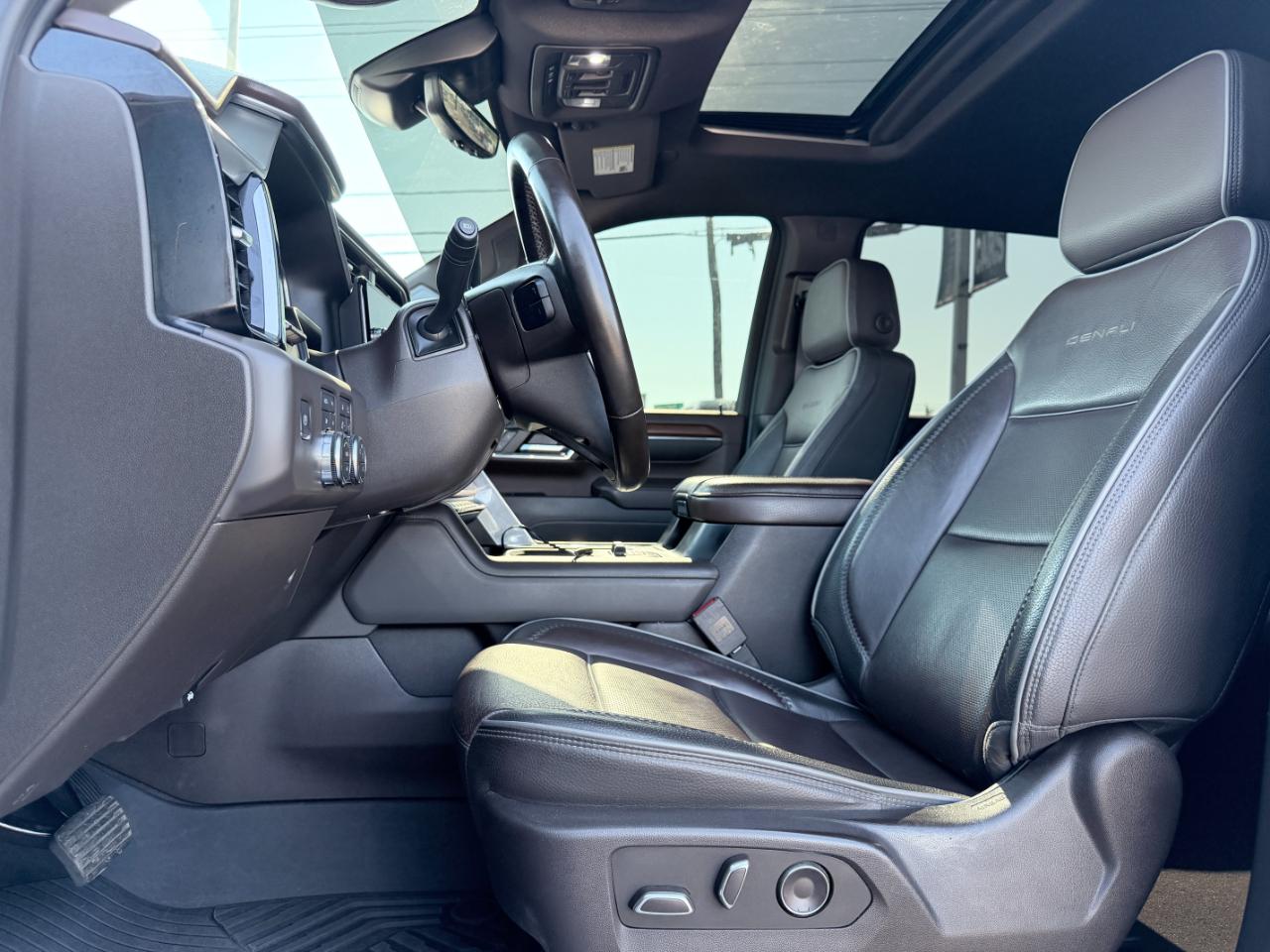 GMC Sierra 2500HD 4WD Crew Cab 159" Denali 2024